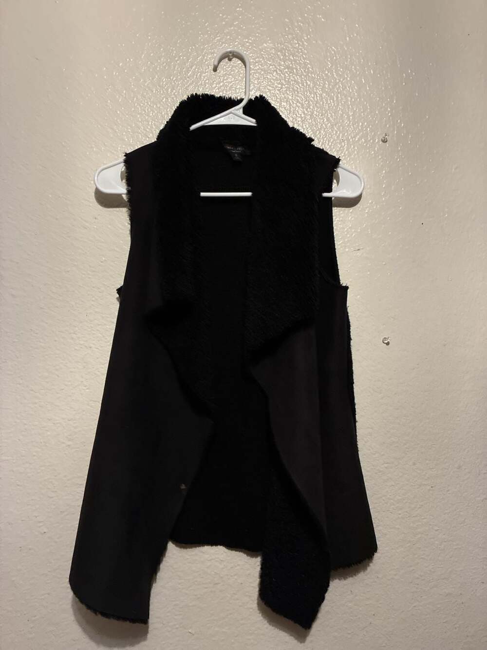 Romeo & Juliet Couture Black Faux Fur and Suede Draped Waterfall Vest